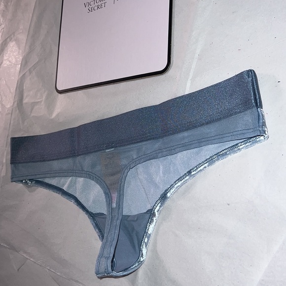 (M) UNISEX Victoria’s Secret VELVET THONG UNDERWEAR - Picture 12 of 16